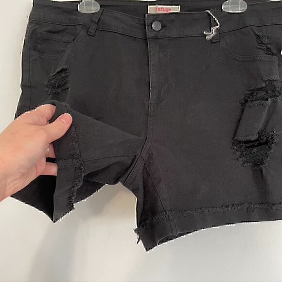 NEW NWT REFUGE Hi-Rise Cheeky Jean Shorts Black High Waisted 5" Inseam Cuffed 18 - Picture 8 of 12